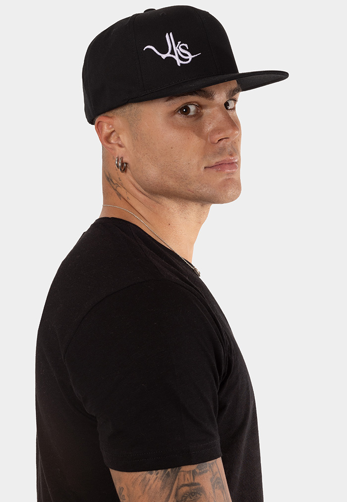 Black Flat Cap with Embroidered Logo - Image 3