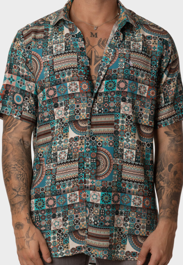 Camisa Étnica Hombre Manga Corta con Estampado Tribal - Imagen 4