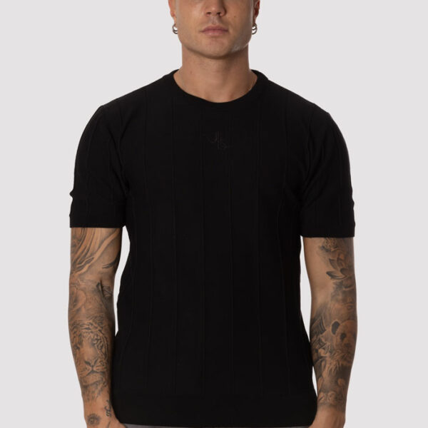 Camiseta Negra Ajustada Manga Corta Canalé