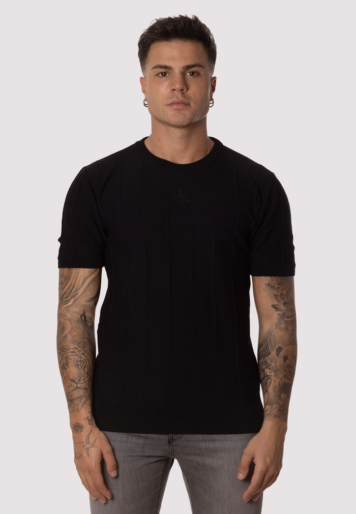 Camiseta Negra Ajustada Manga Corta Canalé
