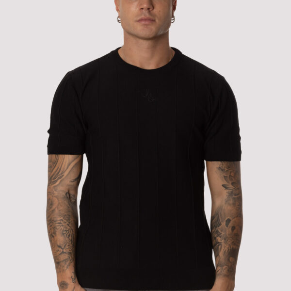 Camiseta Negra Ajustada Manga Corta Canalé