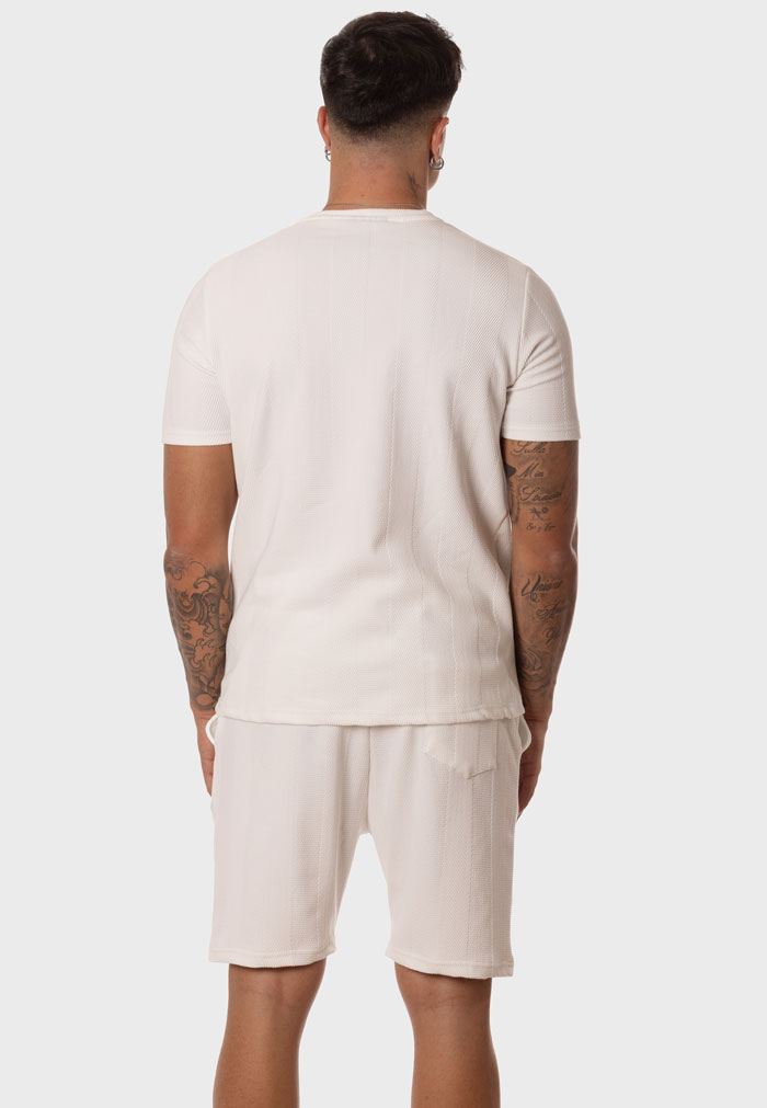 Conjunto Básico Blanco Hombre Camiseta y Pantalón Corto a Juego - Image 3