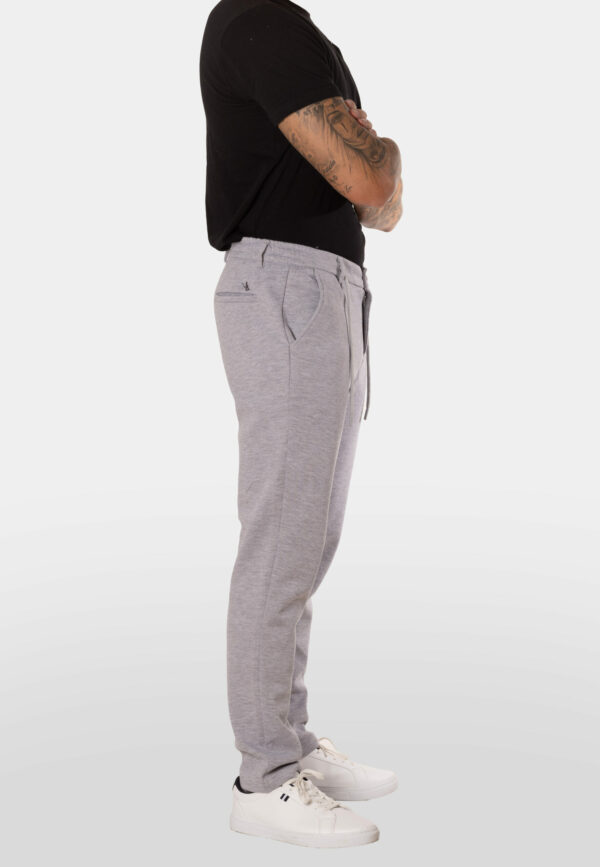 TailorFlex - Pantalón Chándal Chino Cordón Gris - Image 4