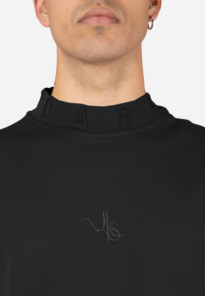 Conjunto sudadera cuello alto y joggers cargo negro - Image 3