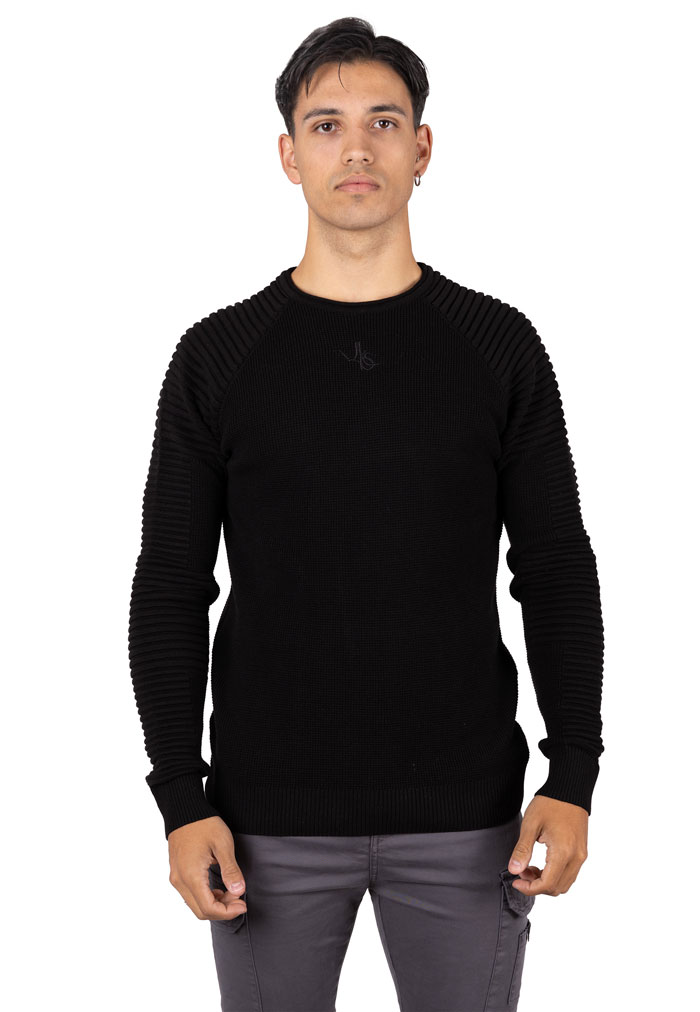Jersey cuello caja con mangas armadas y textura en relieve negro