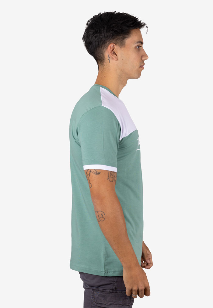 Camiseta bicolor con detalle blanco y logo THE JOKERS Verde - Image 4