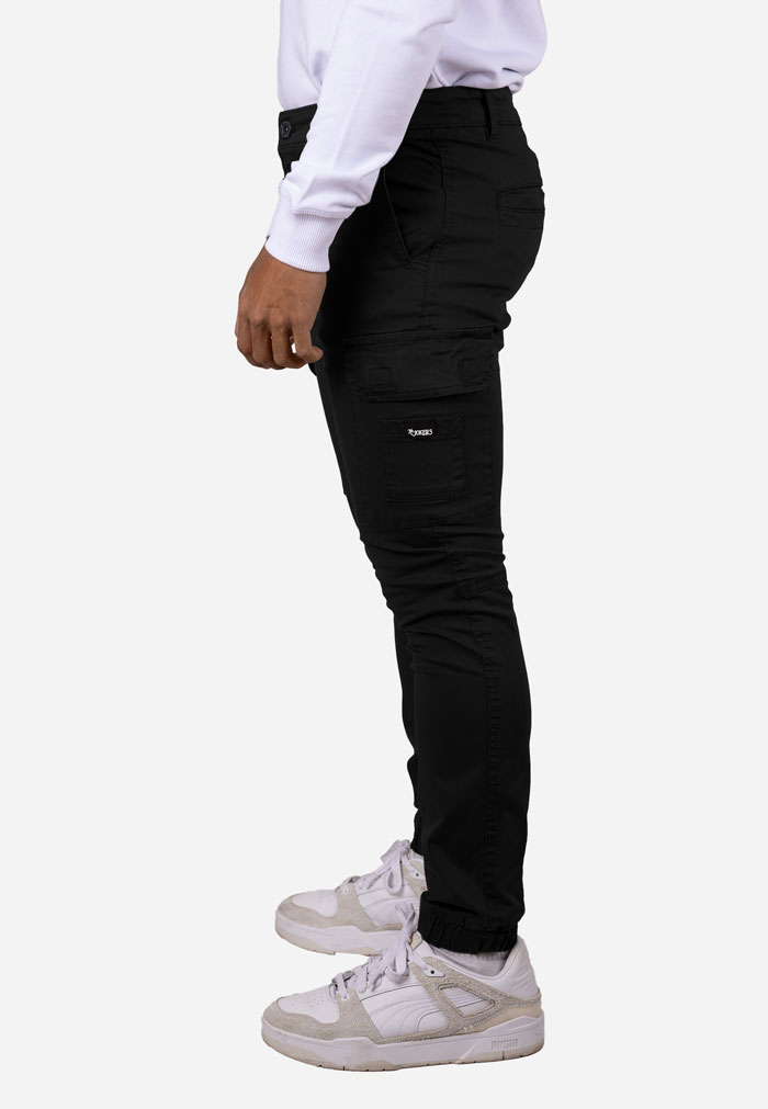 Pantalón cargo de gabardina elástica con puño Negro - Image 4