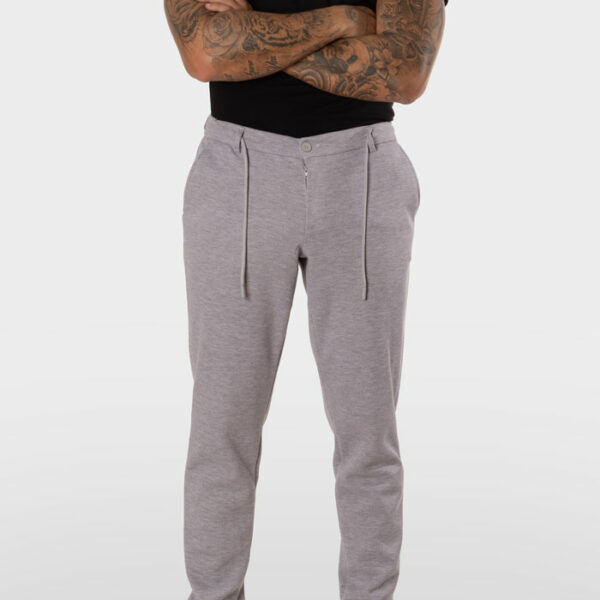 Pantalón jogger gris claro de corte slim