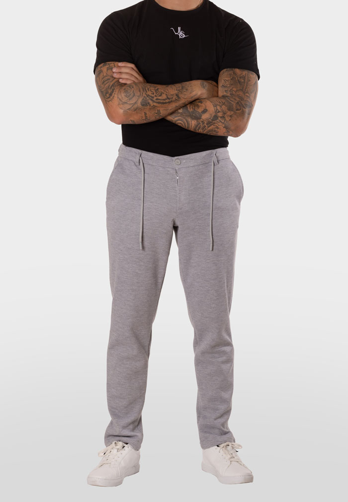 Pantalón jogger gris claro de corte slim