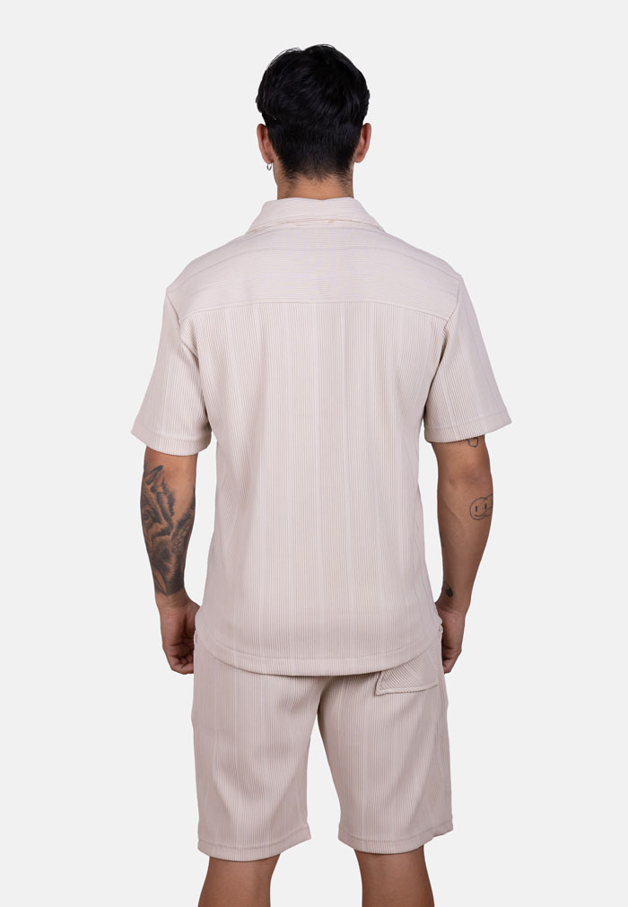 Conjunto oversize de camisa y bermuda en punto granulado beige - Image 3