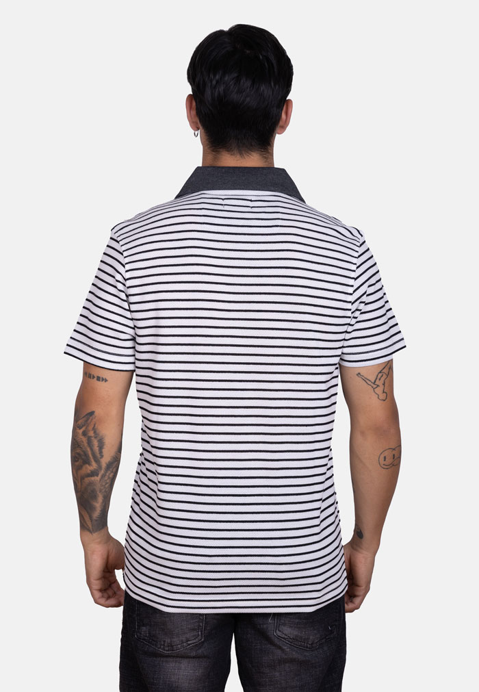 Polo de tricotosa desagujada con rayas horizontales y logo bordado JKS - Image 3