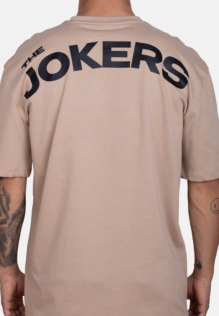 Camiseta oversize beige100% algodón con estampado The Jokers - Image 2