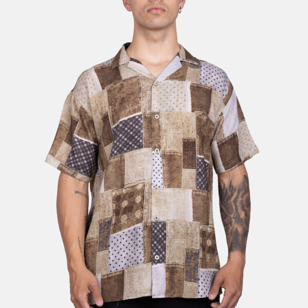 Camisa hawaiana de viscosa estampado patchwork en tonos verdes